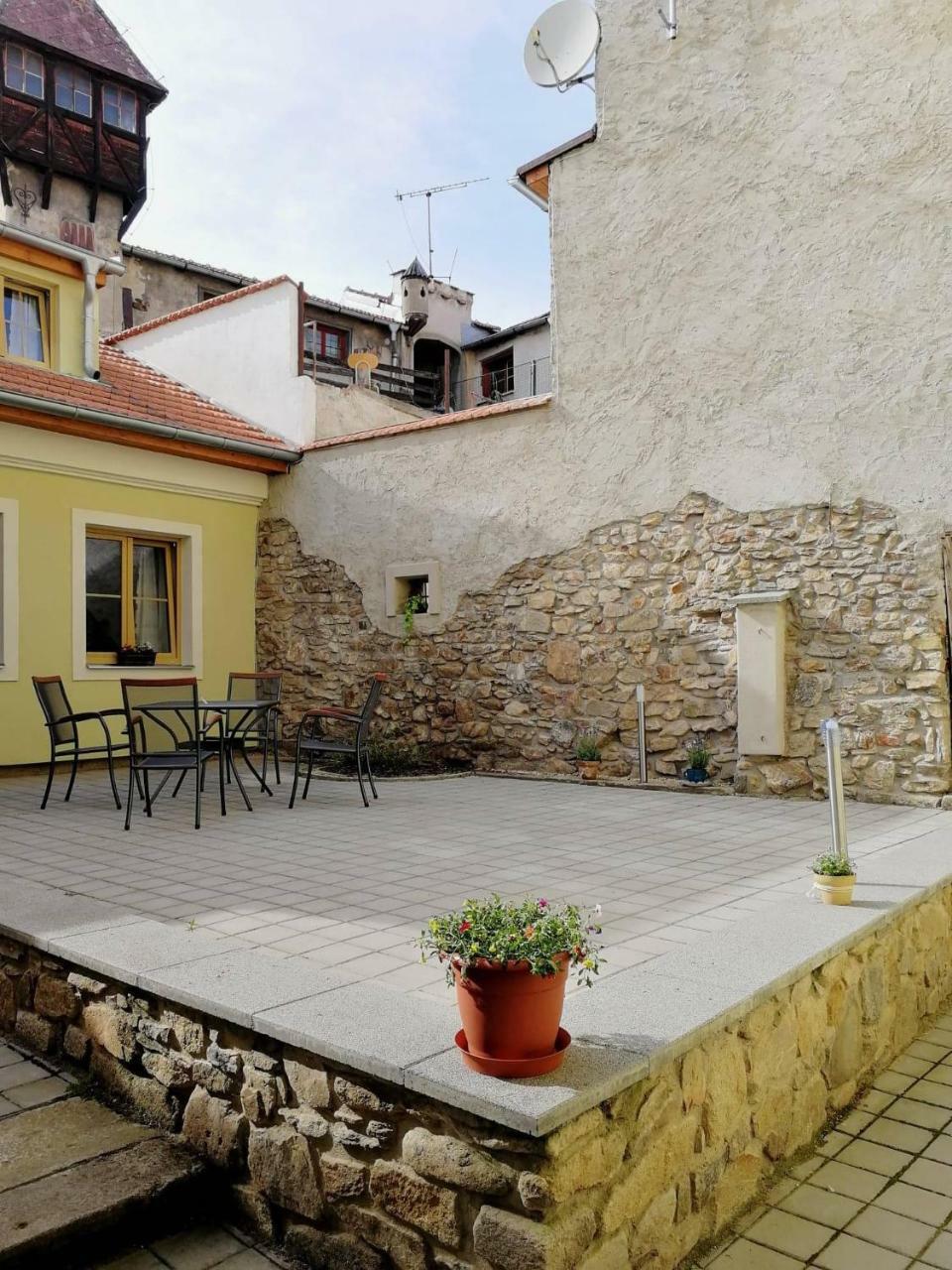 Apartman U Hippolyta Jindrichuv Hradec Exterior foto